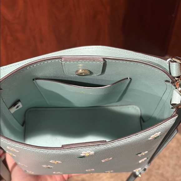 Kate Spade Blue Crossbody Bag with Floral Accents - Picture 4 of 4